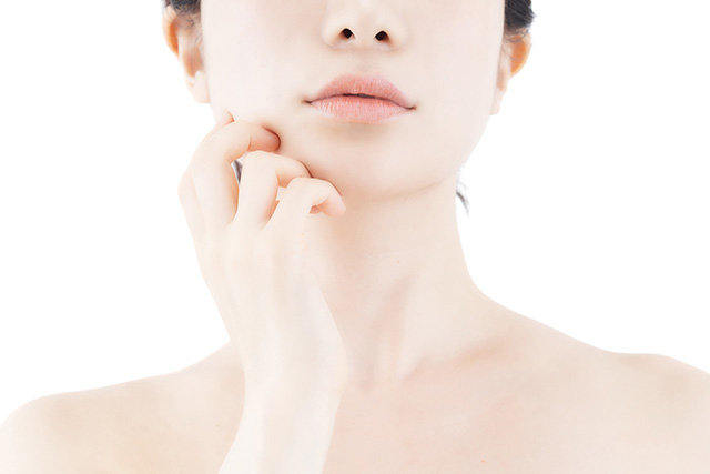 ニキビ痕が気になる